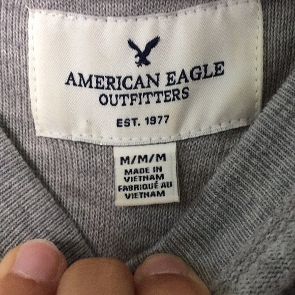 Size medium super soft sweater! - Picture 3 of 4